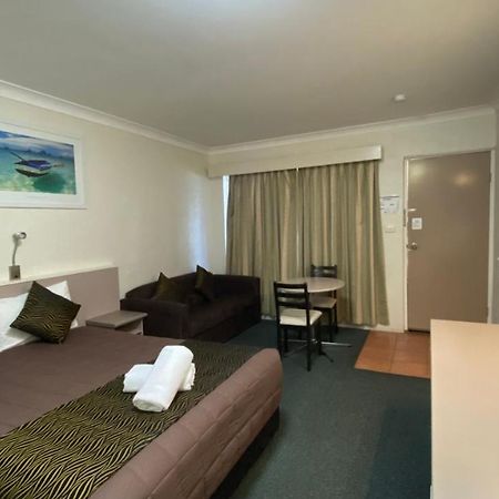Sapphire City Motor Inn Inverell Exteriör bild