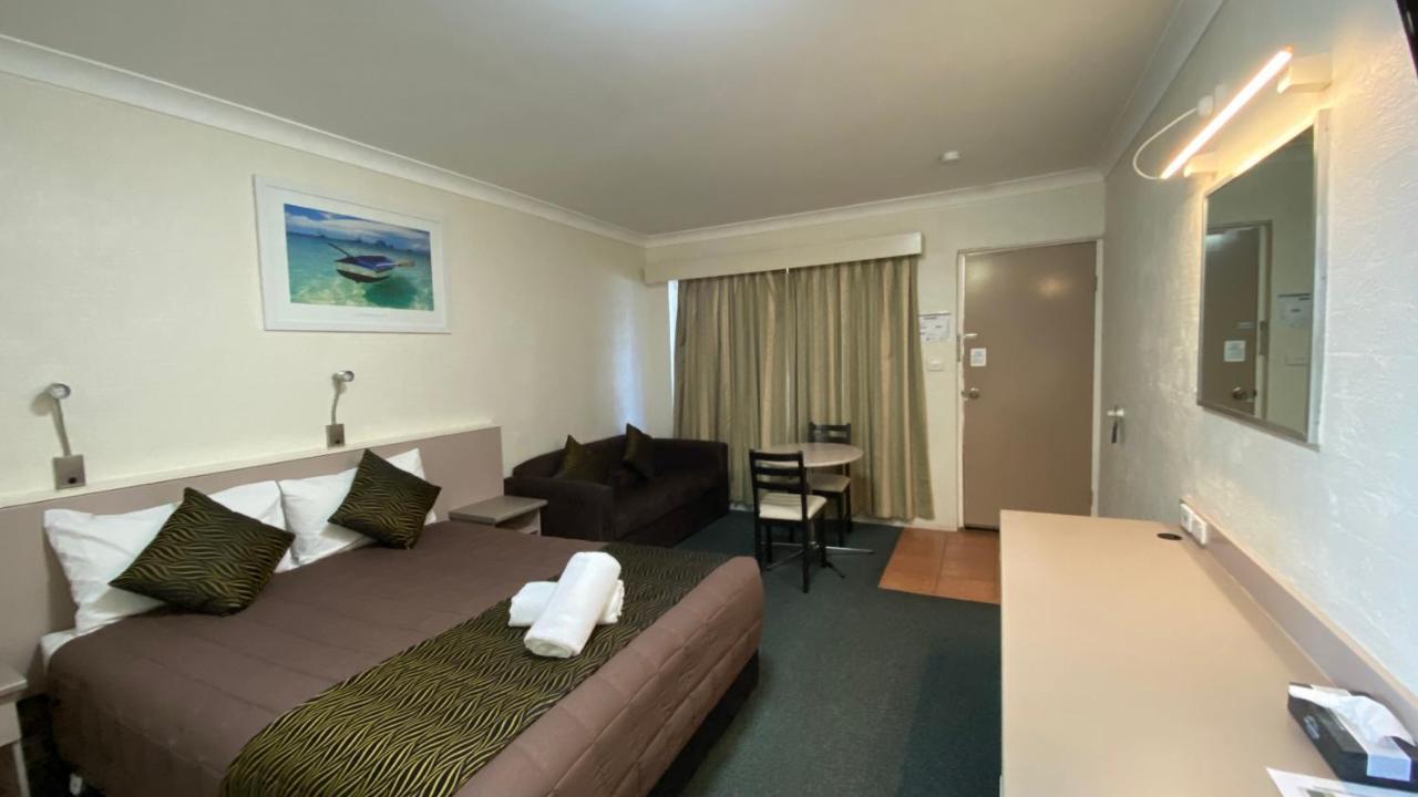 Sapphire City Motor Inn Inverell Exteriör bild
