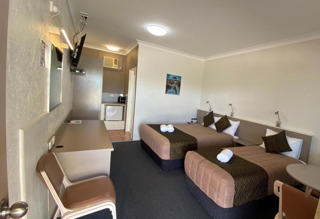Sapphire City Motor Inn Inverell Exteriör bild