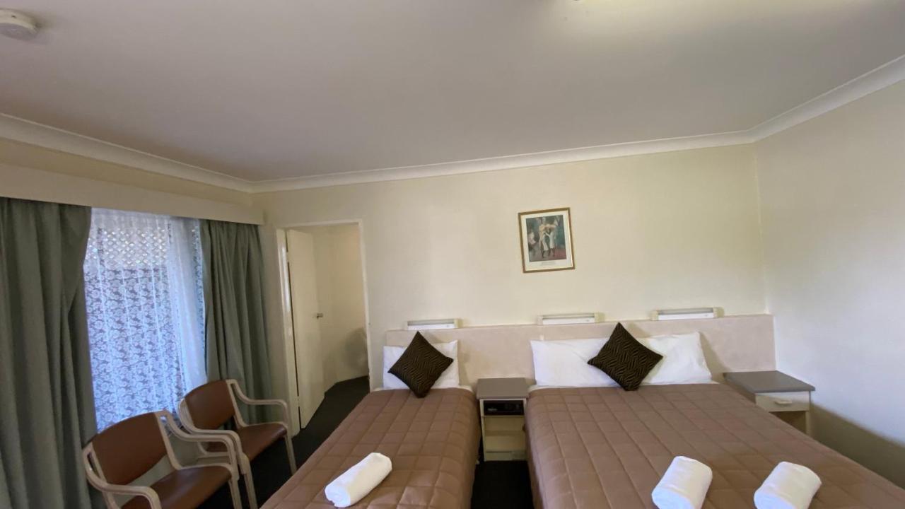 Sapphire City Motor Inn Inverell Exteriör bild