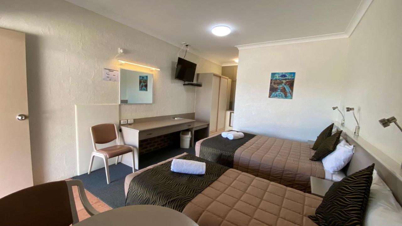 Sapphire City Motor Inn Inverell Exteriör bild