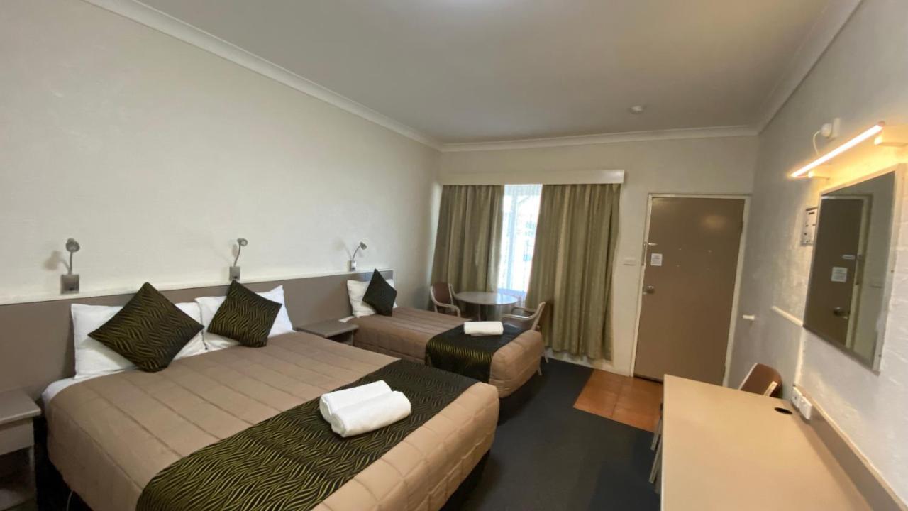 Sapphire City Motor Inn Inverell Exteriör bild