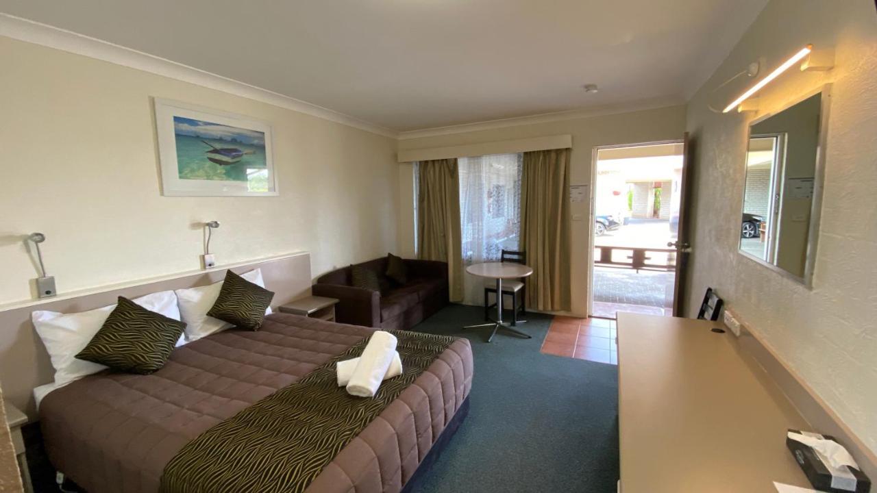 Sapphire City Motor Inn Inverell Exteriör bild