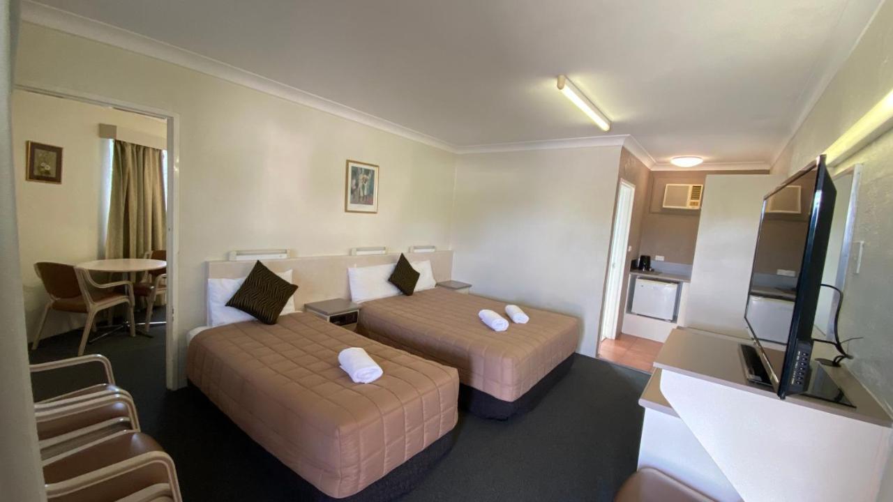 Sapphire City Motor Inn Inverell Exteriör bild