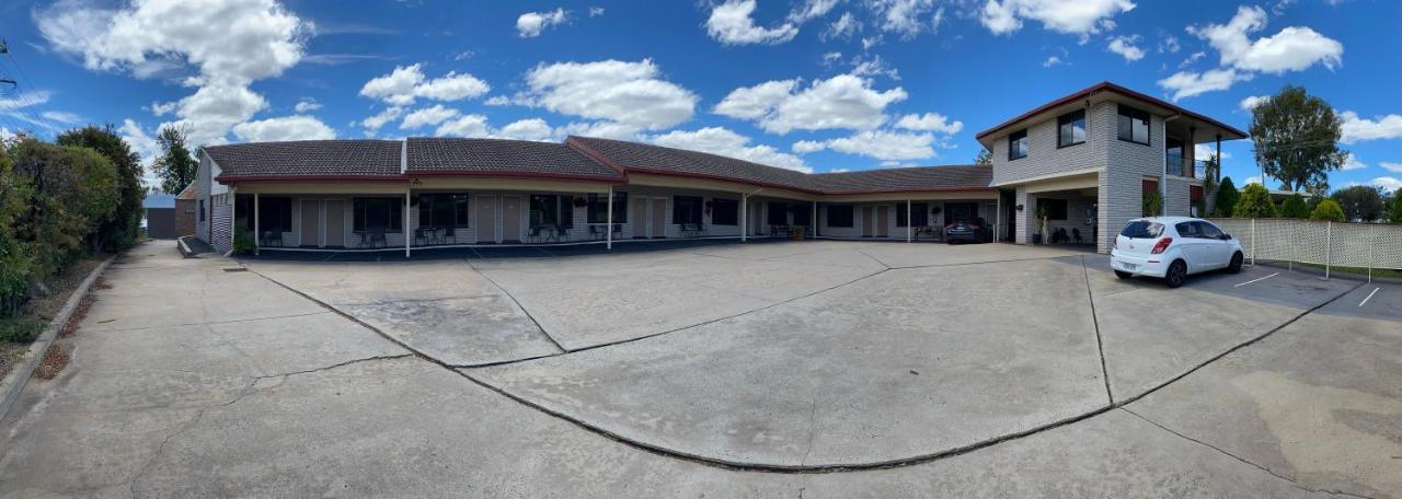 Sapphire City Motor Inn Inverell Exteriör bild