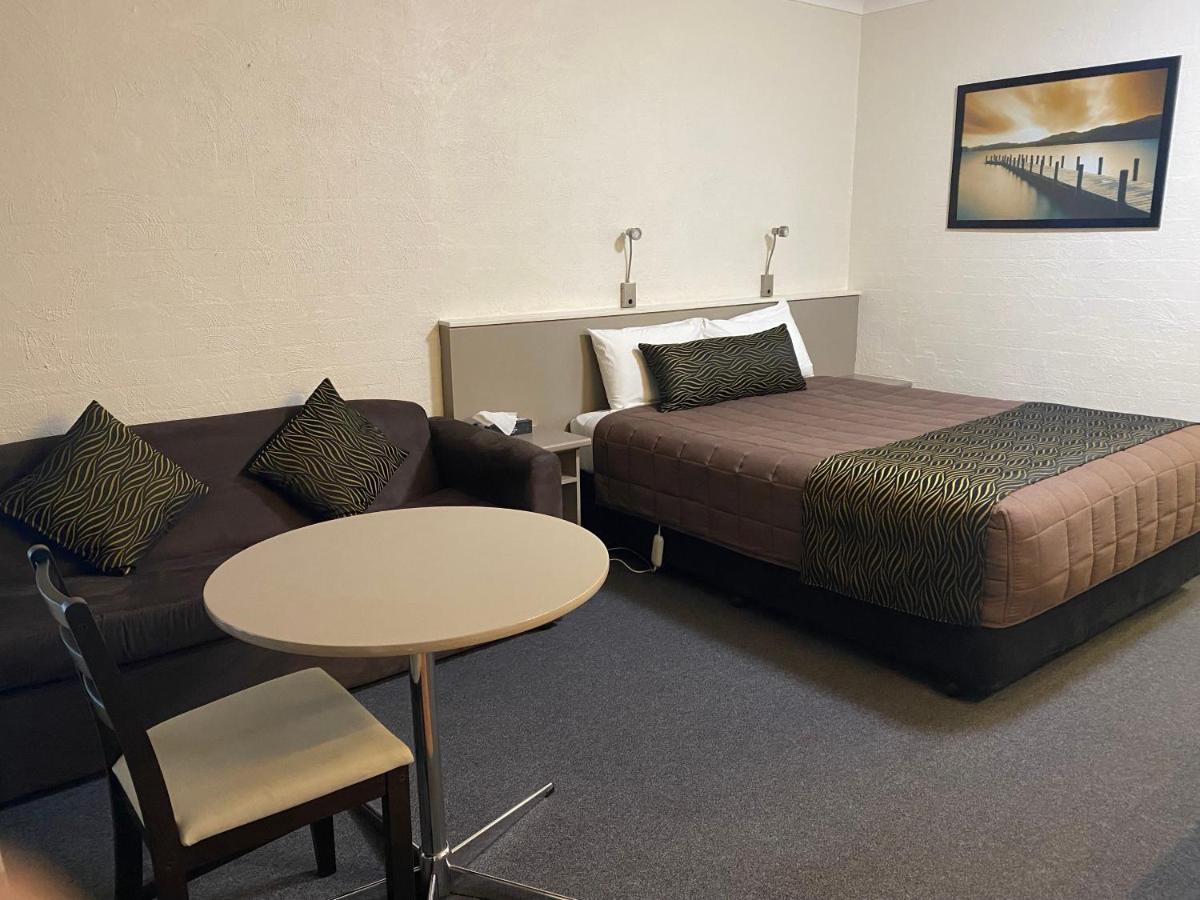 Sapphire City Motor Inn Inverell Exteriör bild