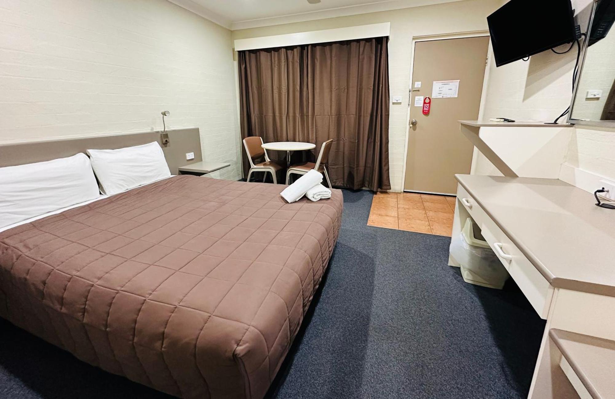 Sapphire City Motor Inn Inverell Exteriör bild