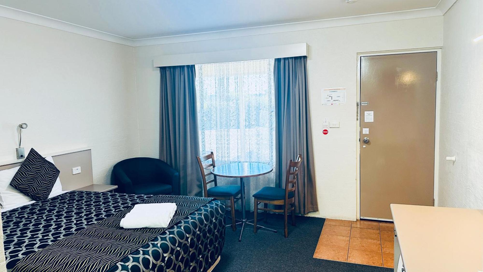 Sapphire City Motor Inn Inverell Exteriör bild