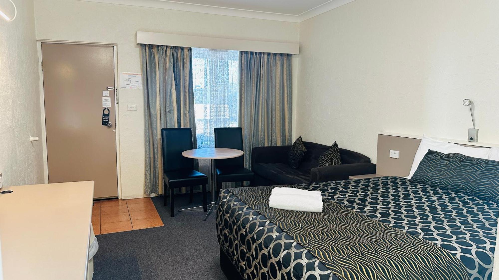 Sapphire City Motor Inn Inverell Exteriör bild