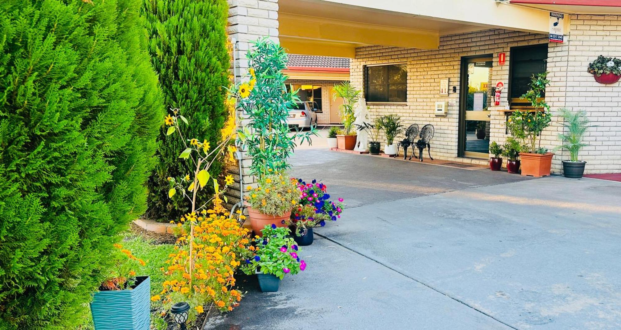 Sapphire City Motor Inn Inverell Exteriör bild