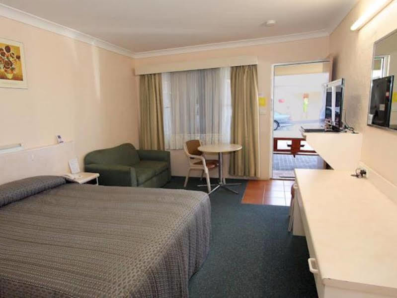 Sapphire City Motor Inn Inverell Exteriör bild